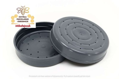 nakretka z dziurkami.jpg